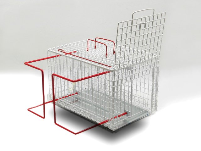 UBA klatka iniekcyjna z wysuwaną podłogą